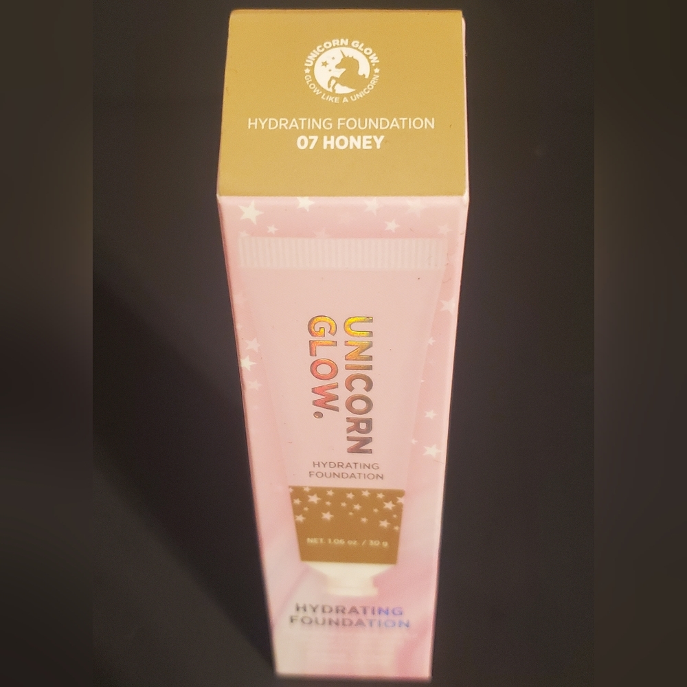 **3PACK** Unicorn Glow Hydrating Foundation- #07 Honey